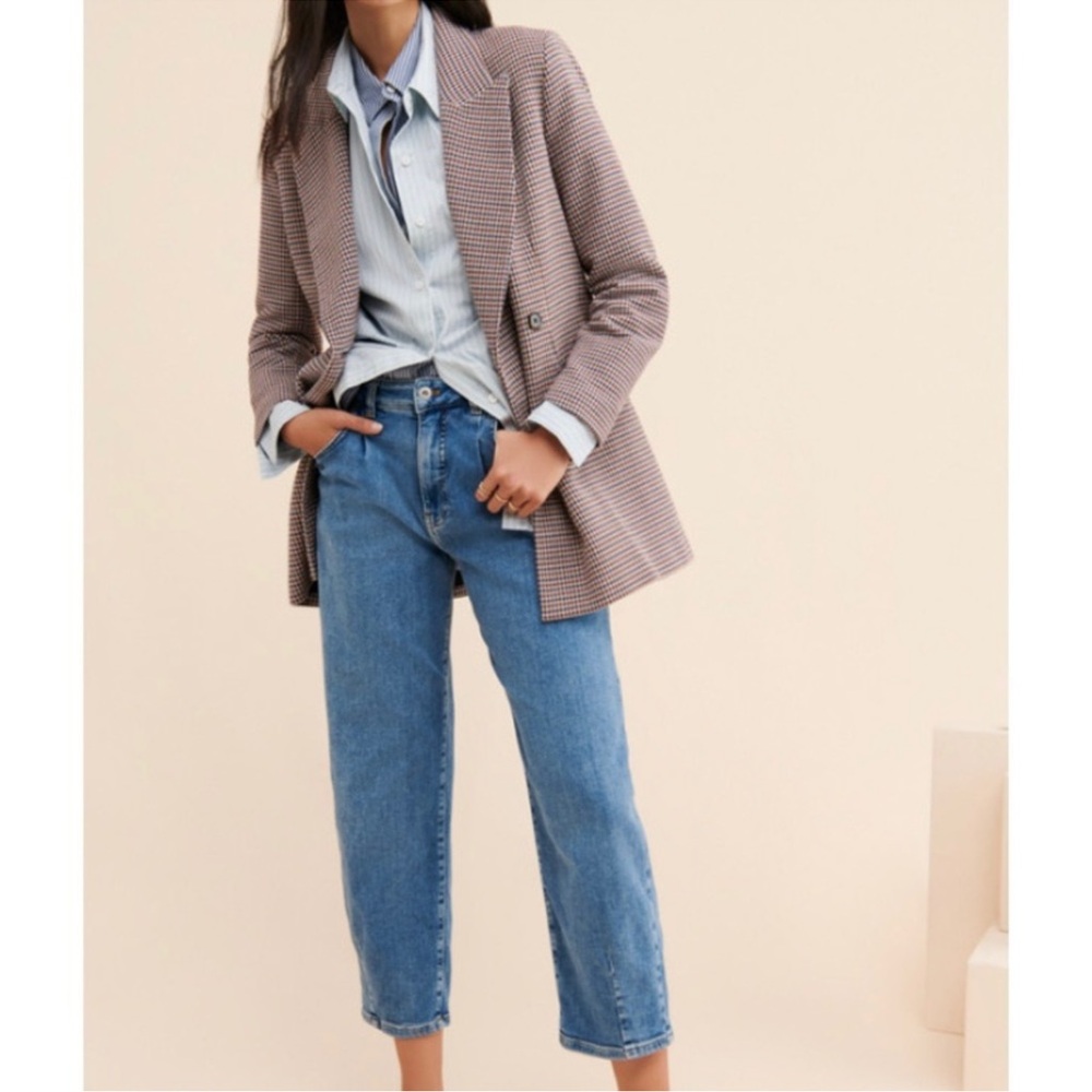 Pilcro Anthropologie high rise pleated relaxed fit Jeans - Picture 2 of 11